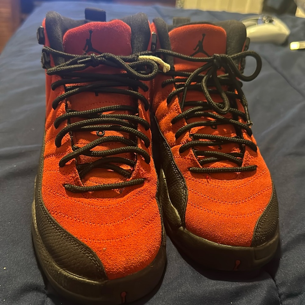 JORDAN 12 VARSITY RED